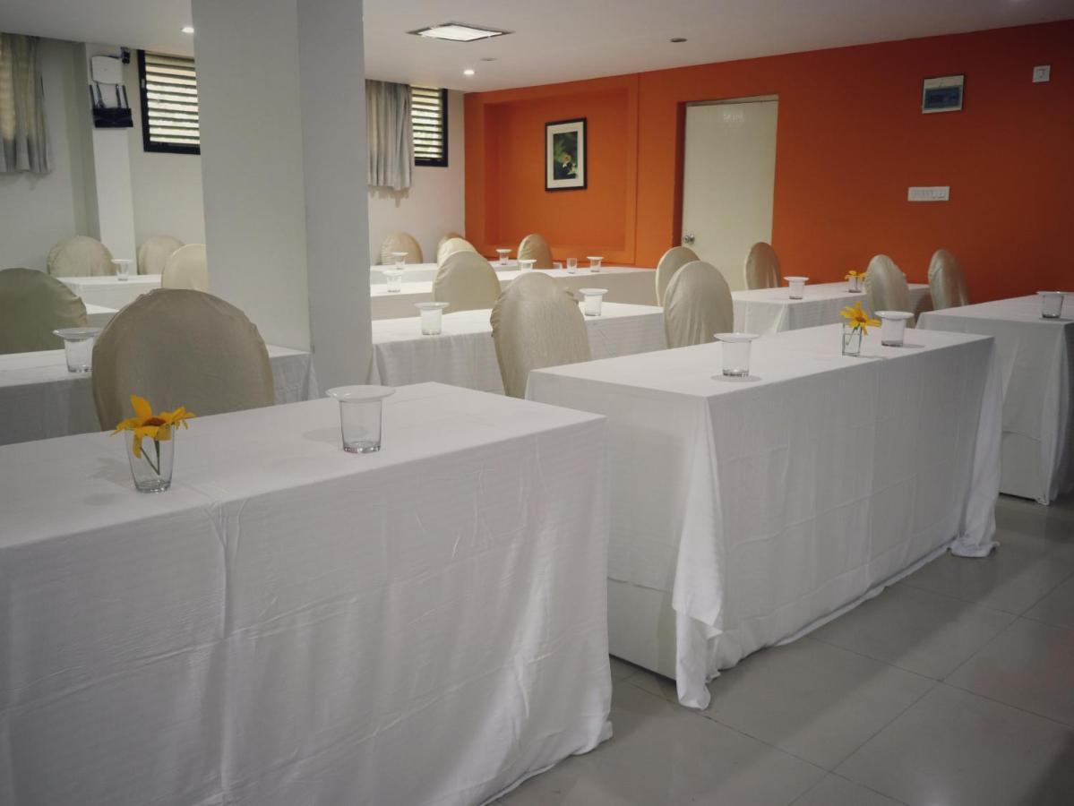 The Green Path Eco Hotel 벵갈루루 외부 사진